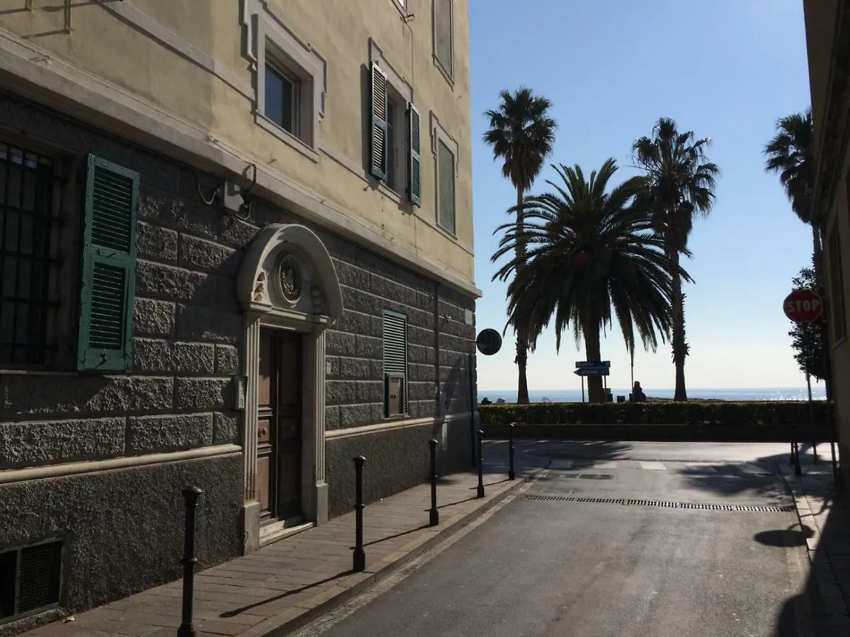 Una Finestra Sul Mare Cogoleto 0*,  Italie