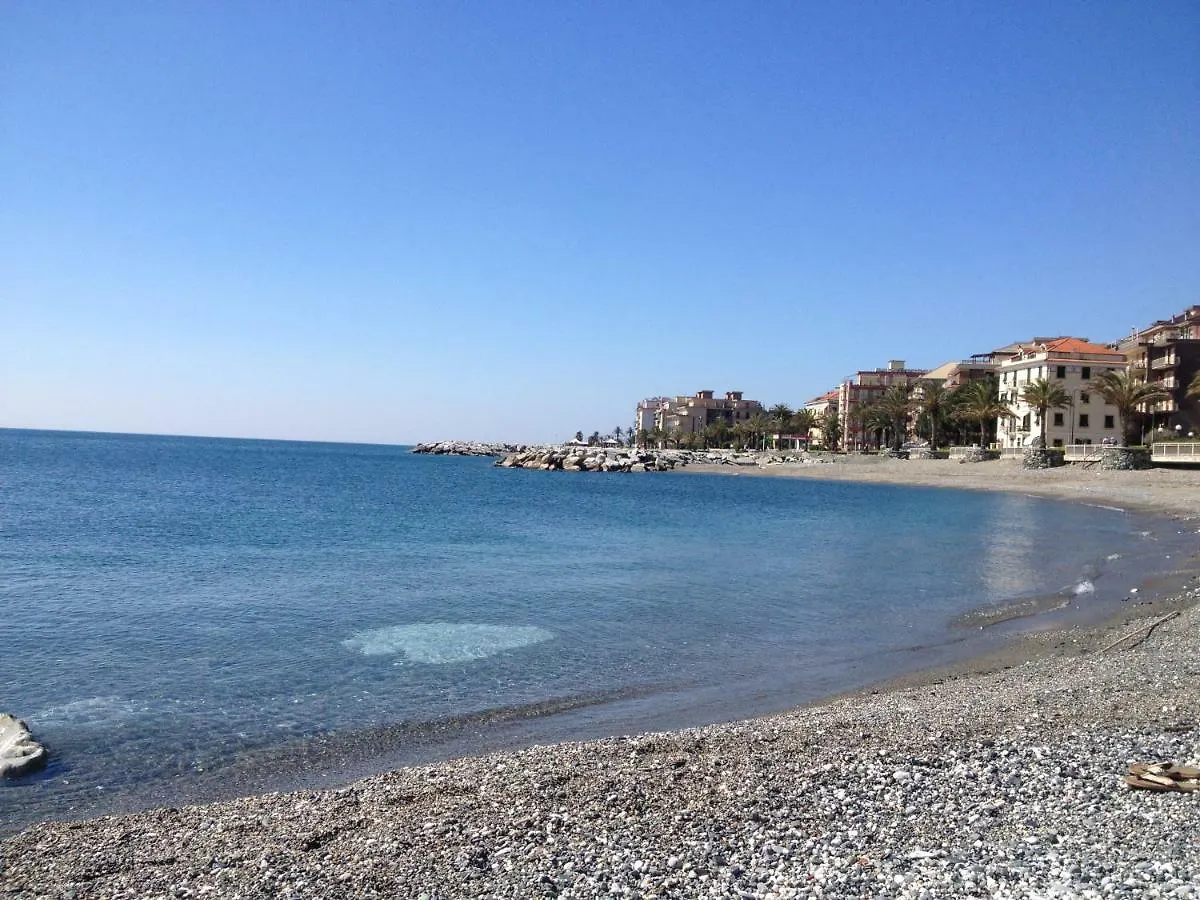 Apartment Una Finestra Sul Mare Cogoleto Italy