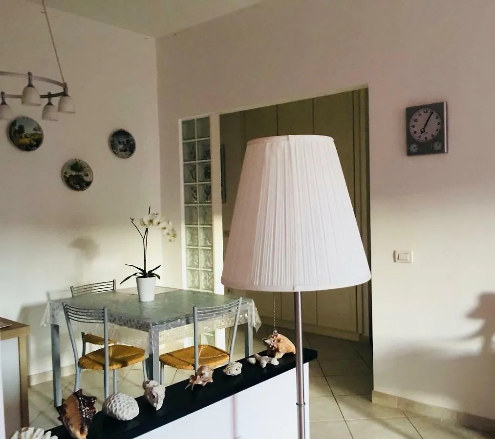 Apartment Una Finestra Sul Mare Cogoleto Italy