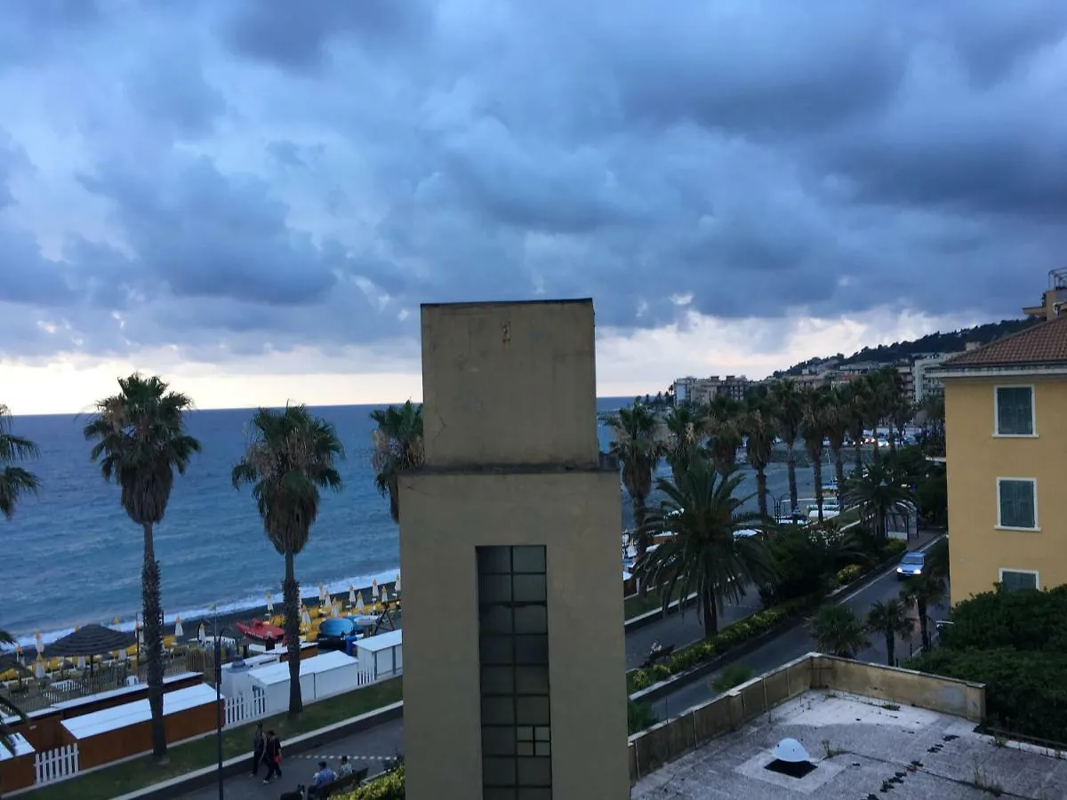 Apartment Una Finestra Sul Mare Cogoleto